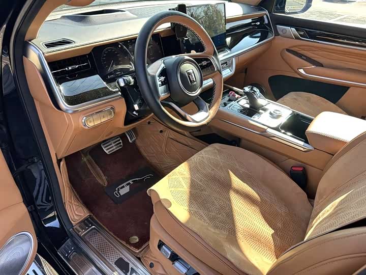 Фото 7 - Tank 500 Hybrid