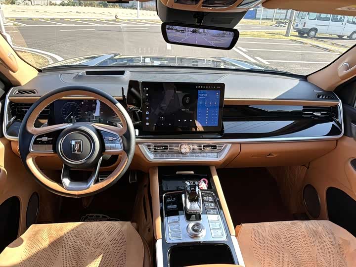 Фото 9 - Tank 500 Hybrid