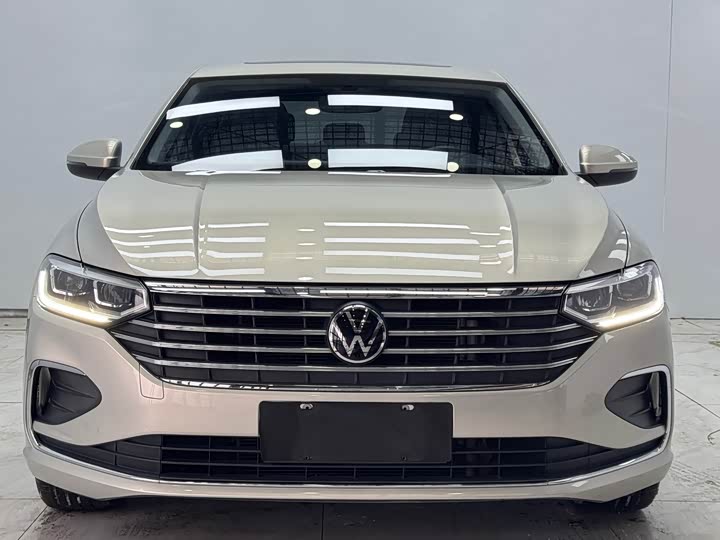 Фото 2 - Volkswagen Lavida