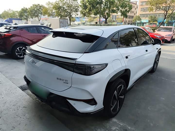 Фото 7 - BYD Sea Lion 07 EV