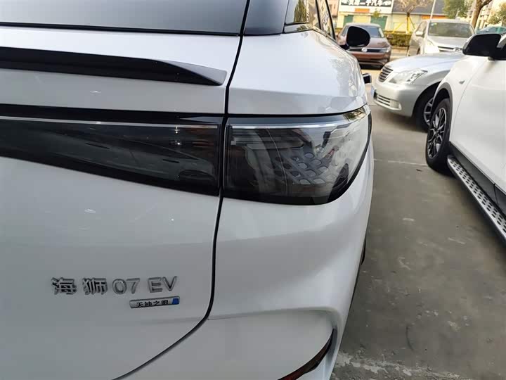 Фото 8 - BYD Sea Lion 07 EV