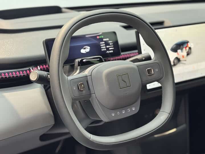 Фото 8 - Zeekr X