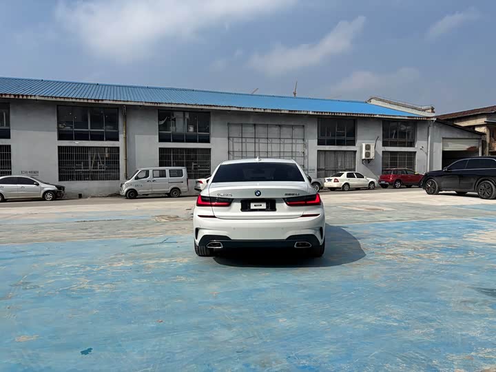 Фото 6 - BMW 3 Series