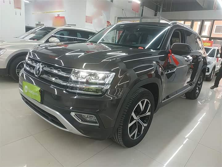 Фото 1 - Volkswagen Teramont Pro