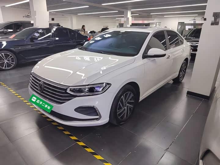 Фото 2 - Volkswagen Lavida