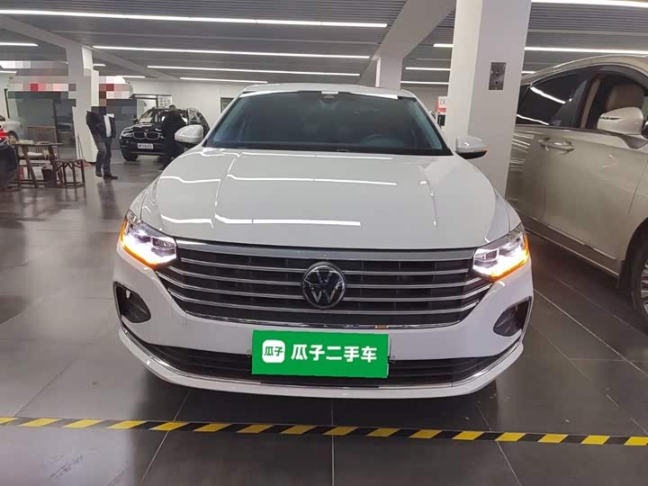 Фото 3 - Volkswagen Lavida