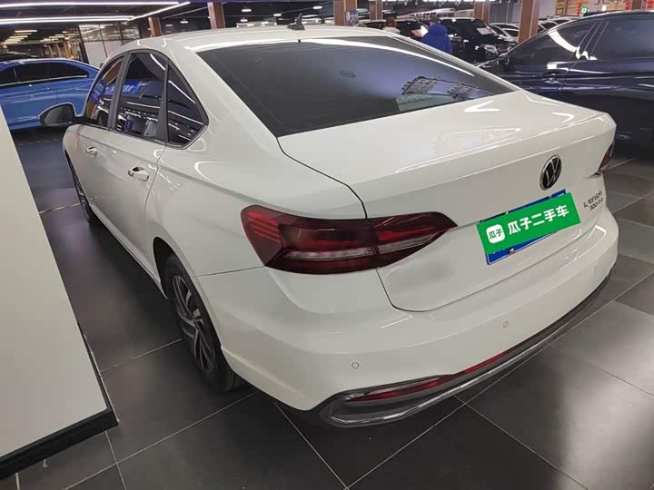 Фото 5 - Volkswagen Lavida