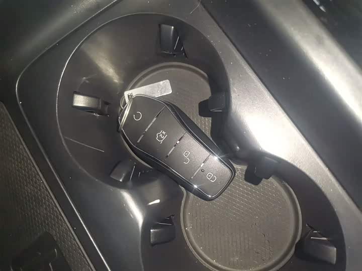 Фото 9 - BYD Qin Plus