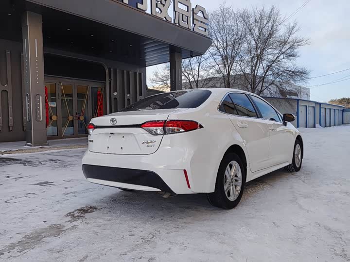 Фото 4 - Toyota Levin