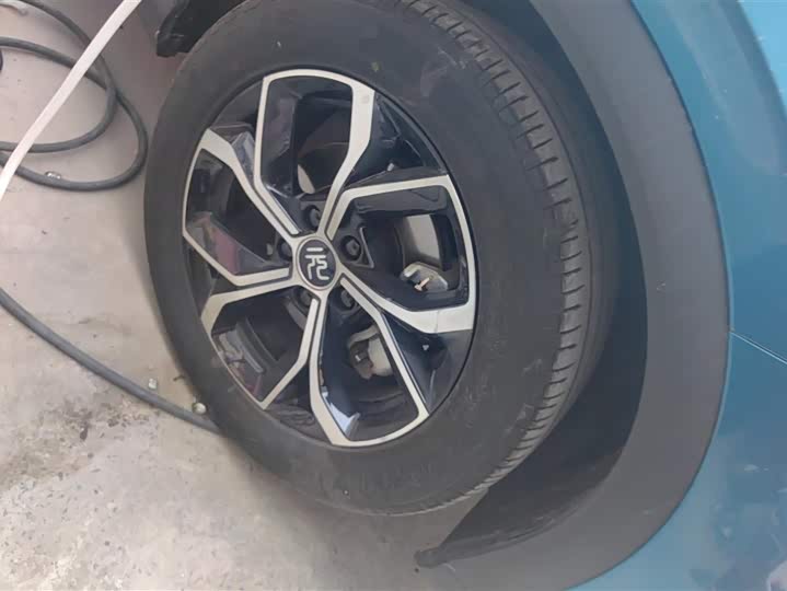 Фото 6 - BYD Yuan Plus