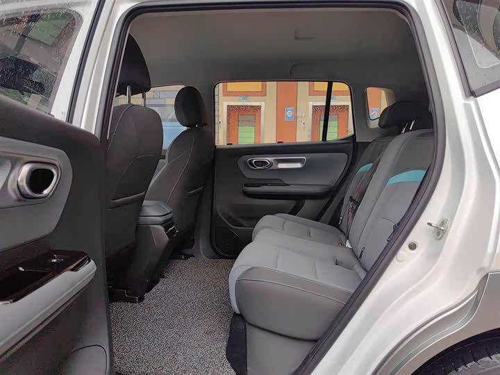 Фото 6 - GAC Aion Y