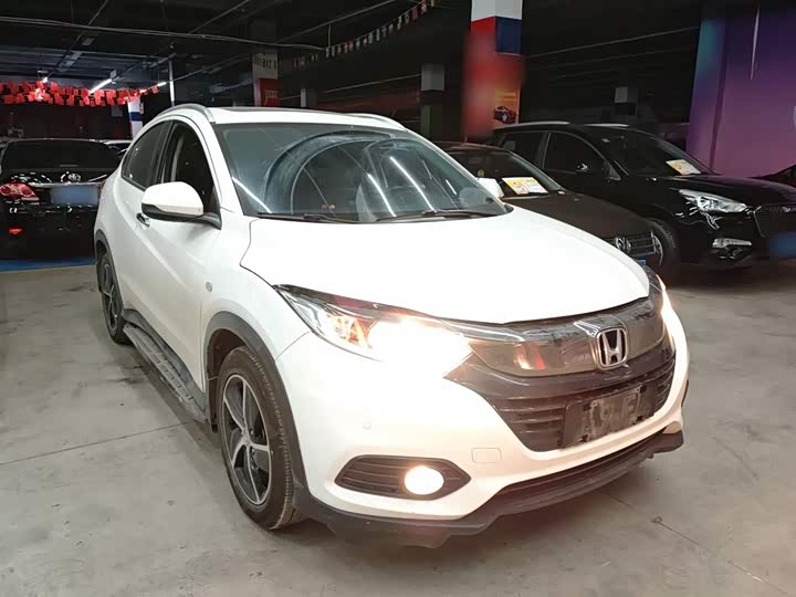 Фото 4 - Honda Vezel