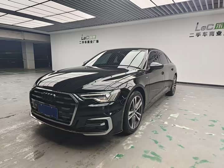 Фото 1 - Audi A6L