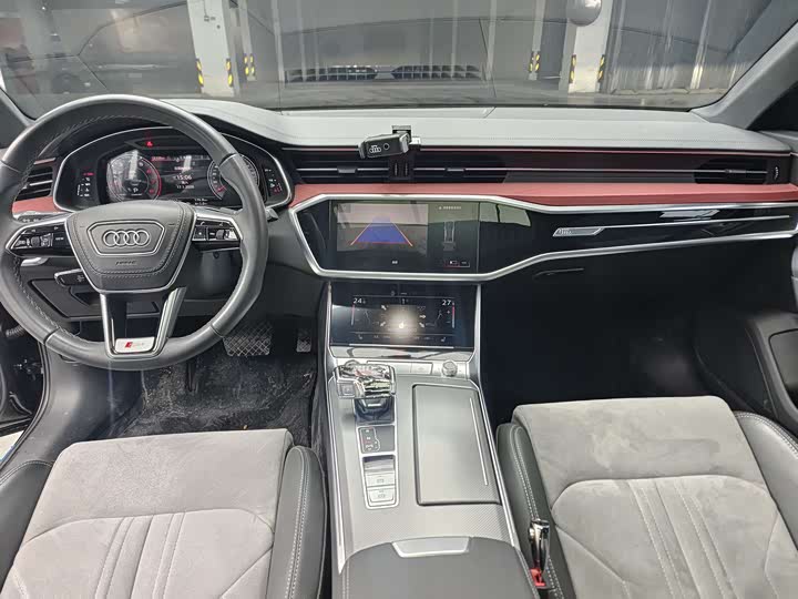 Фото 3 - Audi A6L