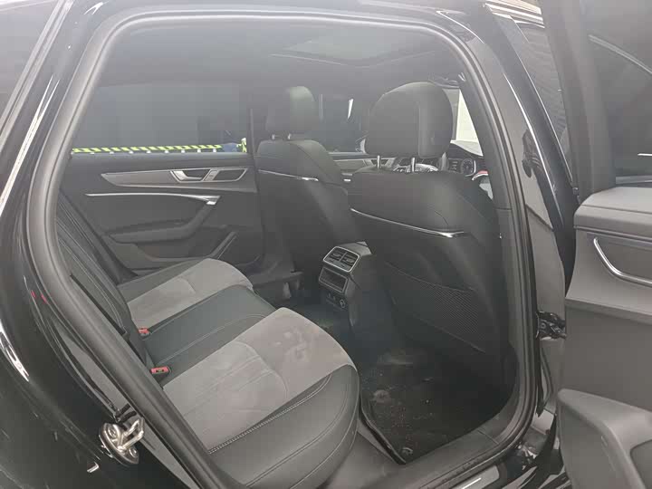 Фото 9 - Audi A6L