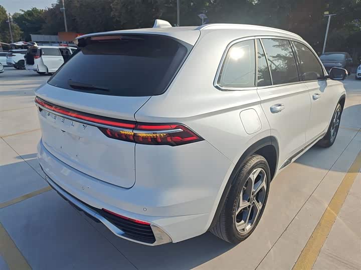 Фото 7 - Geely Monjaro