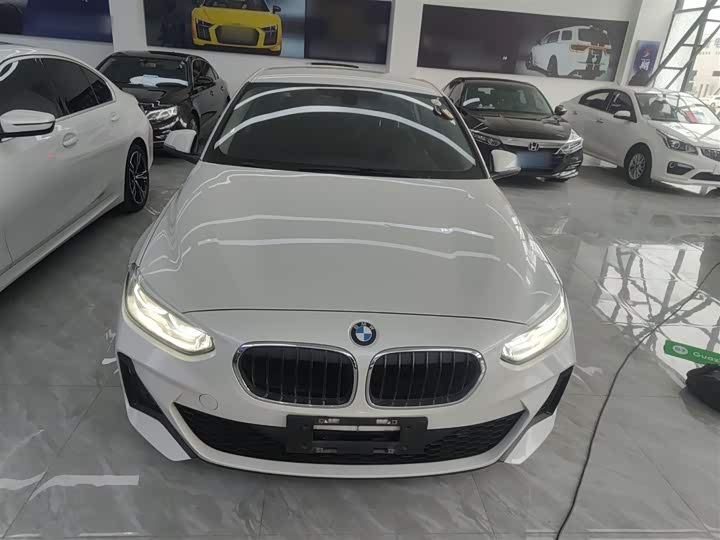 Фото 3 - BMW 1 Series