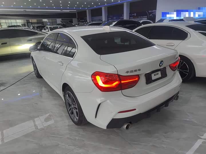 Фото 5 - BMW 1 Series