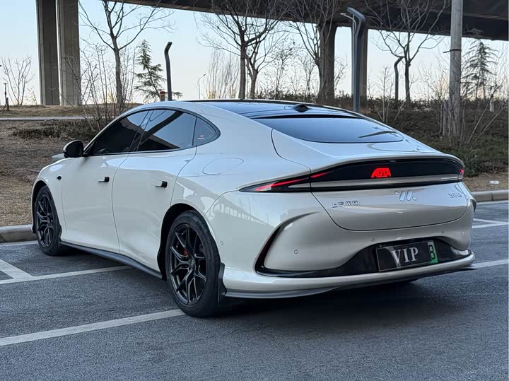 Фото 9 - IM motors L6