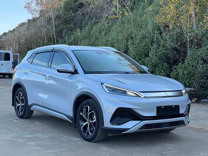 Фото 3 - BYD Yuan Plus