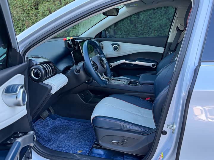 Фото 7 - BYD Yuan Plus