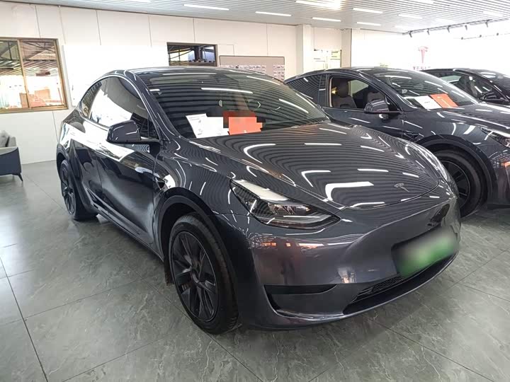 Фото 4 - Tesla Model Y