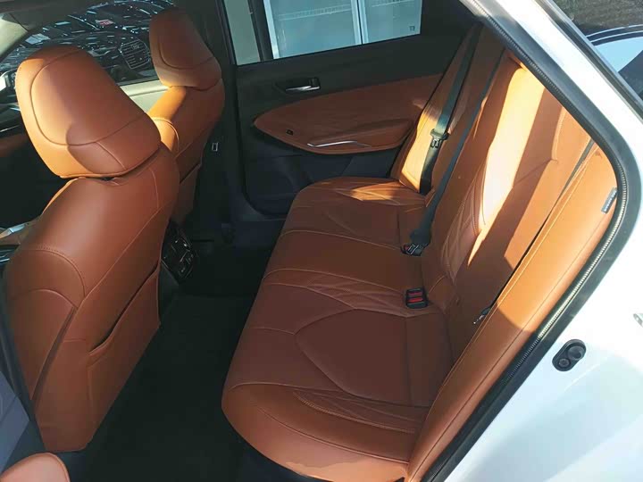 Фото 5 - Toyota Avalon