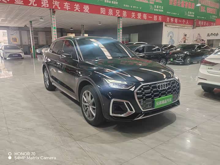 Фото 2 - Audi Q5L