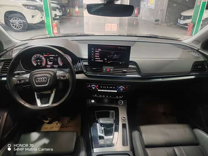Фото 3 - Audi Q5L