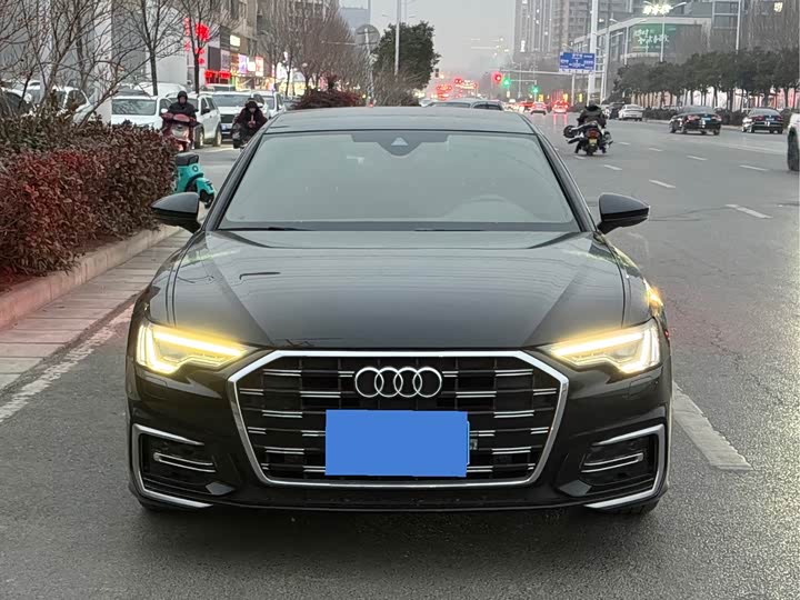 Фото 2 - Audi A6L