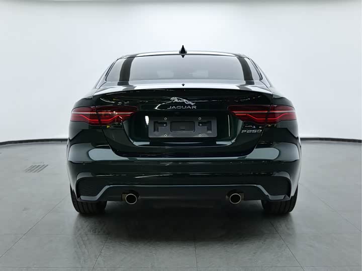 Фото 5 - Jaguar XE L