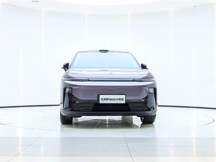 Фото 3 - Leapmotor B01