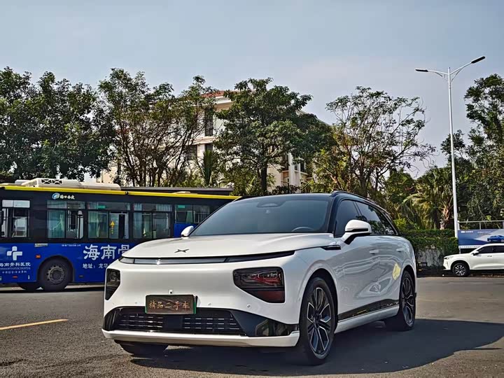 Фото 1 - XPeng G9