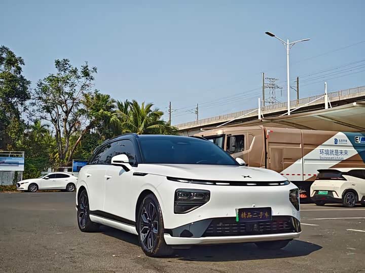 Фото 3 - XPeng G9