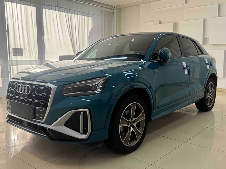 Фото 1 - Audi Q2L