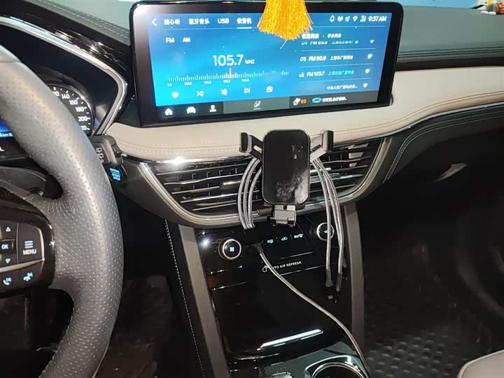 Фото 6 - Ford Escape