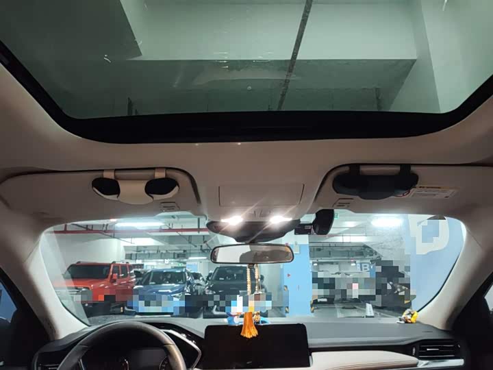 Фото 9 - Ford Escape