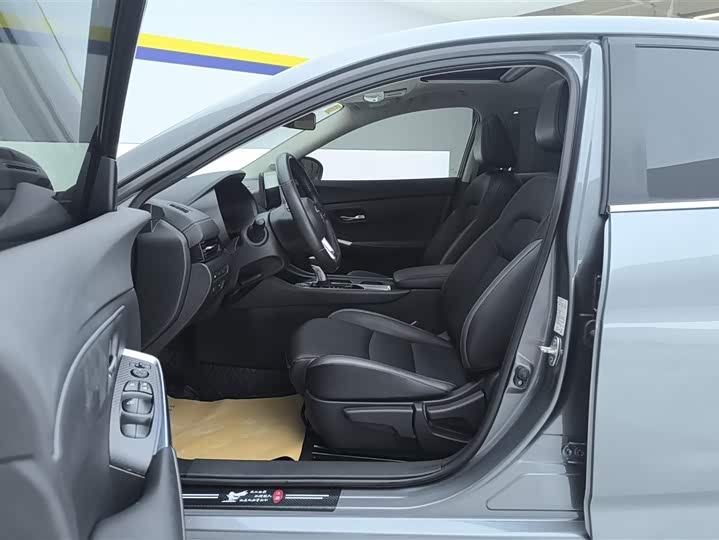 Фото 9 - Nissan Sylphy