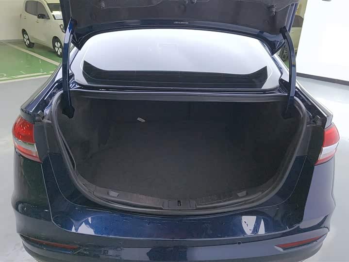 Фото 4 - Ford Mondeo