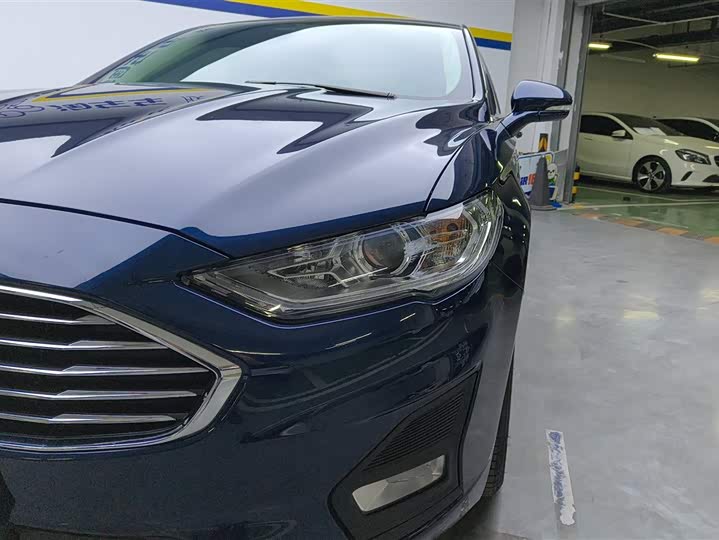 Фото 5 - Ford Mondeo