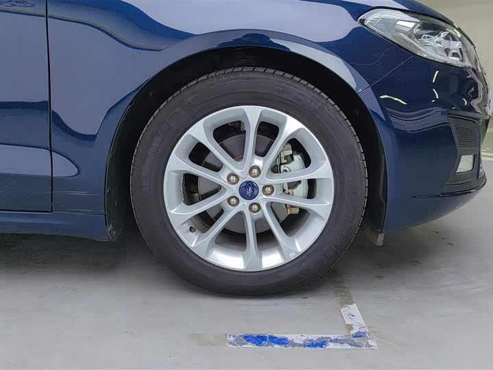 Фото 6 - Ford Mondeo