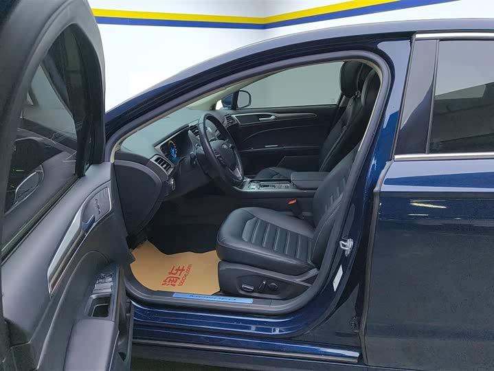 Фото 9 - Ford Mondeo