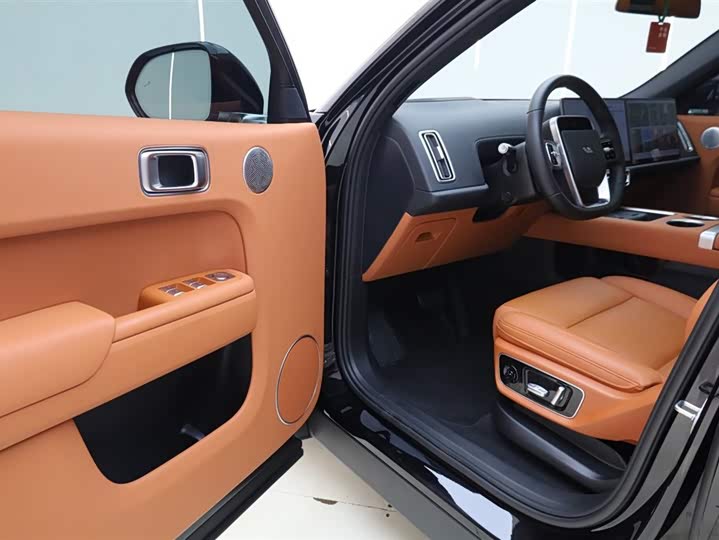 Фото 8 - LiXiang L7