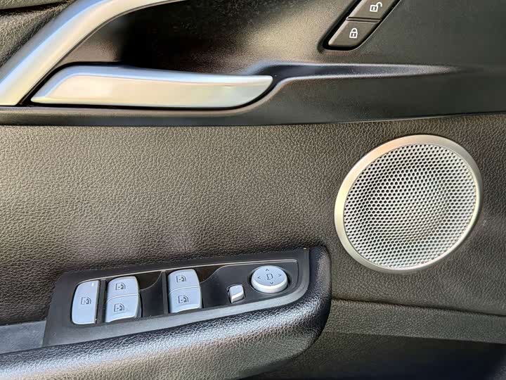 Фото 9 - BMW 1 Series