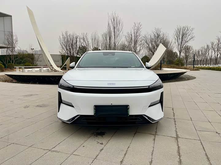 Фото 2 - Geely Galaxy L6