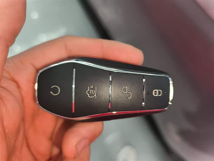 Фото 9 - BYD Dolphin