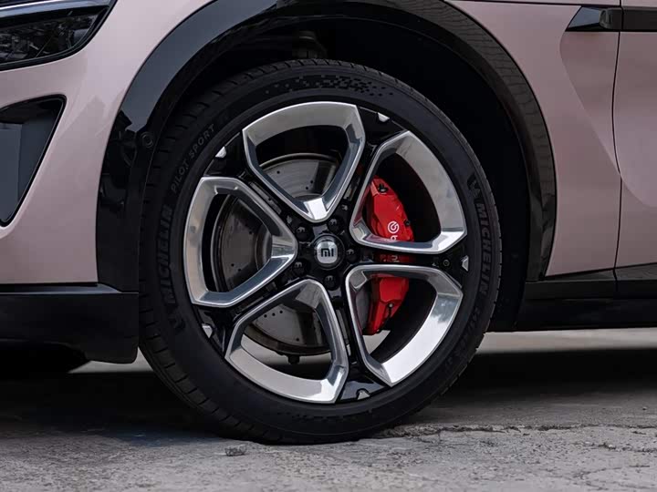 Фото 8 - Xiaomi YU7