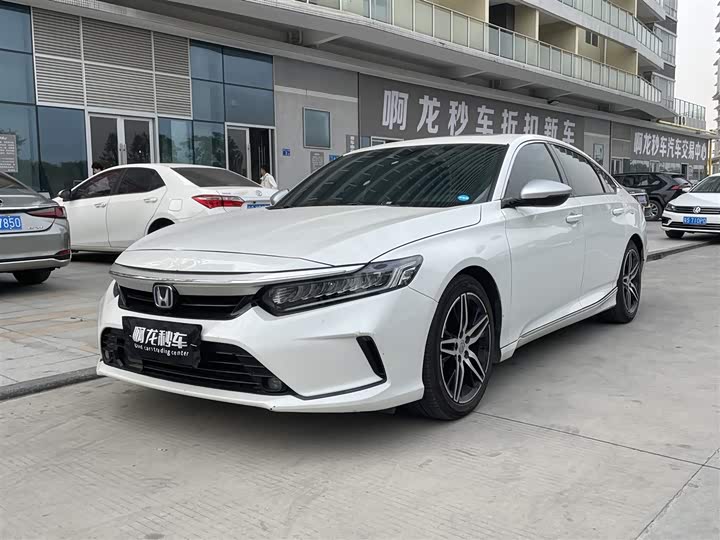 Фото 1 - Honda Inspire