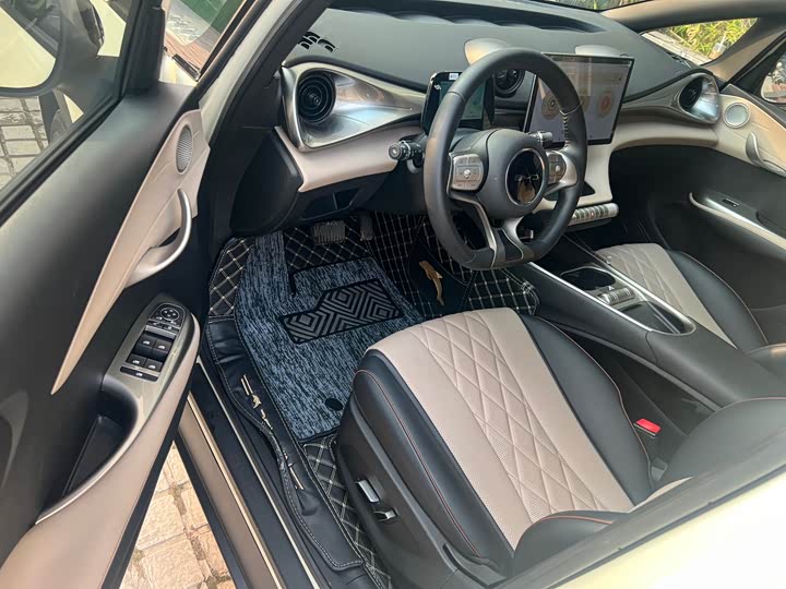 Фото 8 - BYD Dolphin