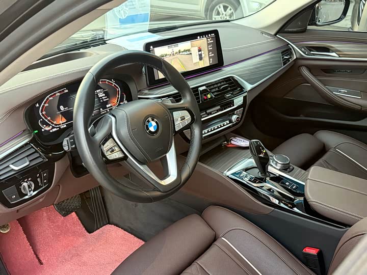 Фото 6 - BMW 5 Series